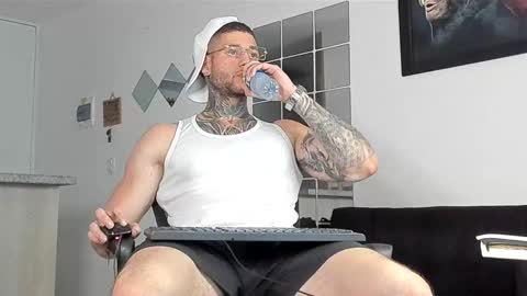 Snapshot of _jamesleandros chatting on 02-24-25, 12:41 jeison online show from 02-24-25, 12:41