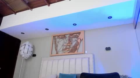    online show from 04-23-26, 08:33