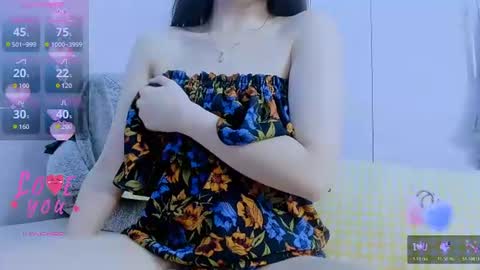 Snapshot of _joly_ chatting on 07-27-26, 02:18 Joly online show from 07-27-26, 02:18