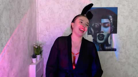 Jolia online show from 09-30-25, 05:23