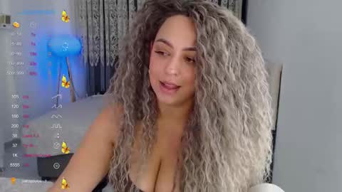 _just_a_queen_3 online show from 11-06-25, 11:00