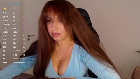 Snapshot of _just_a_queen_3 chatting on 04-18-26, 04:33 _just_a_queen_3 online show from 04-18-26, 04:33