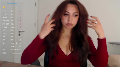 Snapshot of _just_a_queen_3 chatting on 05-07-26, 09:36 _just_a_queen_3 online show from 05-07-26, 09:36