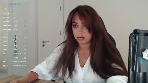 Snapshot of _just_a_queen_3 chatting on 07-03-26, 11:38 _just_a_queen_3 online show from 07-03-26, 11:38