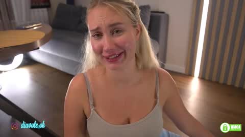 Kate online show from 11-07-25, 01:55