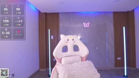 Snapshot of _kath8 chatting on 01-09-25, 04:08 --- online show from 01-09-25, 04:08