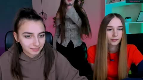 _kellykitten_ online show from 03-17-26, 09:56