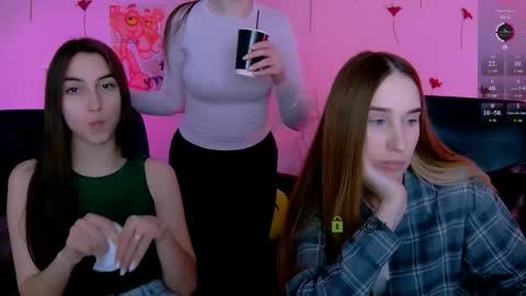 _kellykitten_ online show from 04-27-26, 09:07