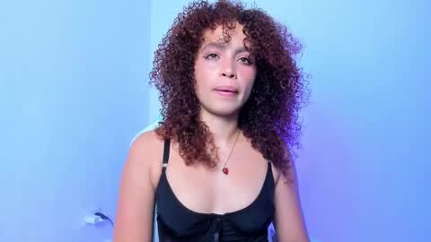 Snapshot of _kellys chatting on 01-20-25, 01:07 kelly online show from 01-20-25, 01:07