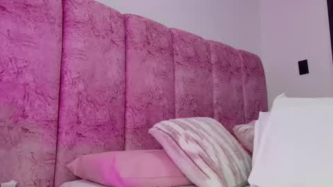 Kendall online show from 01-05-26, 05:27