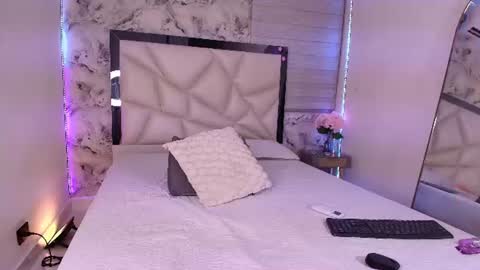 Kendall online show from 07-31-26, 03:17