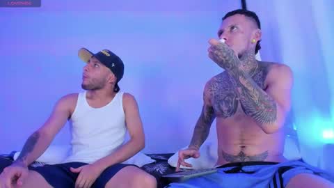 Snapshot of _kevin_xxx chatting on 12-22-25, 07:33 online show from 12-22-25, 07:33