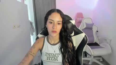 khloe sweet online show from 10-24-25, 04:47