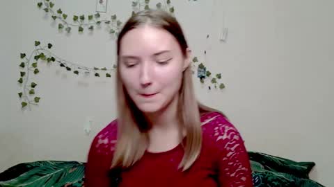 _kikiclark_ online show from 11-29-25, 09:29