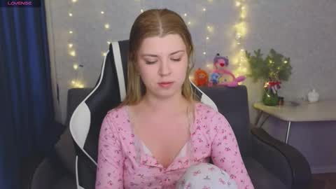 Molly   Emily online show from 02-06-26, 02:42