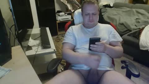 _kitsu_ online show from 11-19-25, 02:28