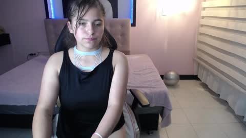 _kitten_1 online show from 01-22-25, 03:29