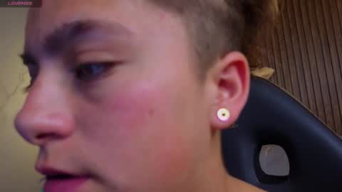 _kitten_1 online show from 03-10-26, 09:03