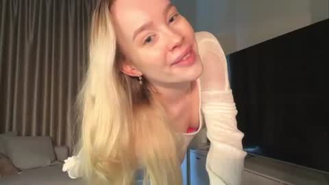 Snapshot of _kkkhaleesi_ chatting on 07-21-26, 03:36 DENI online show from 07-21-26, 03:36
