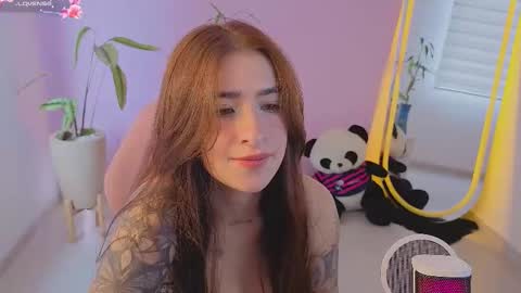 Kylie online show from 12-20-25, 08:05