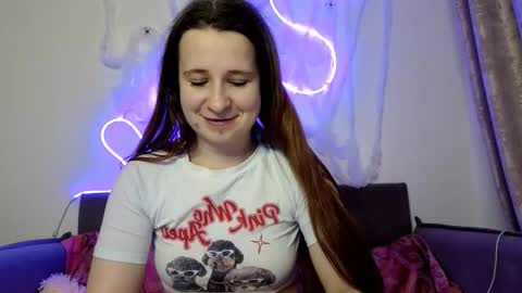 Snapshot of _kylle_ chatting on 11-02-25, 06:21 _kylle_ online show from 11-02-25, 06:21