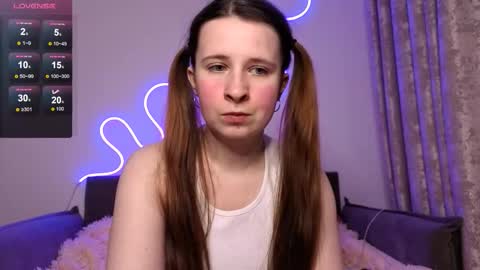 Snapshot of _kylle_ chatting on 11-23-25, 07:46 _kylle_ online show from 11-23-25, 07:46