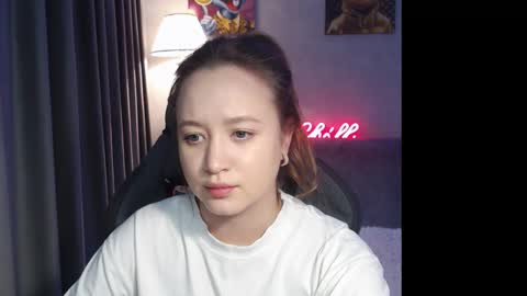 _lalune_ online show from 11-17-25, 02:56