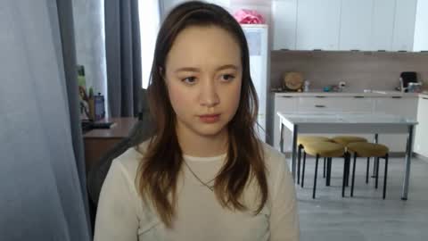 _lalune_ online show from 03-05-26, 10:33