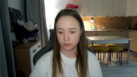 _lalune_ online show from 04-20-26, 06:42