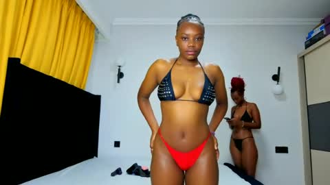 Snapshot of _latoyah chatting on 07-21-26, 02:25 _latoyah online show from 07-21-26, 02:25