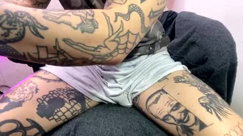 Layne online show from 10-22-25, 02:50