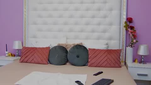 Lena Paul online show from 03-11-25, 04:43