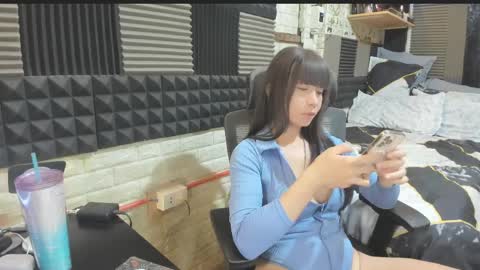 lexie online show from 03-31-26, 04:46