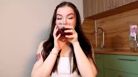 _lexie_rivers_ online show from 11-06-25, 08:21