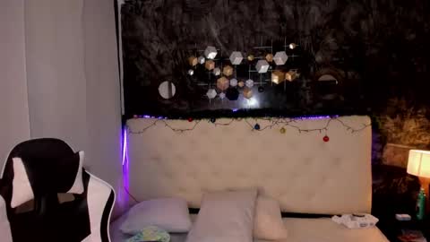 Liily online show from 01-08-26, 04:37