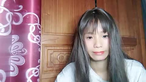 _lily0_ online show from 07-25-26, 11:02