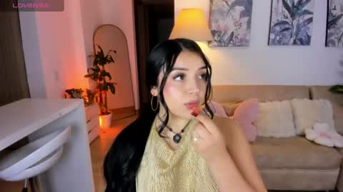 Snapshot of _lina7 chatting on 06-10-26, 04:45 Lina. online show from 06-10-26, 04:45