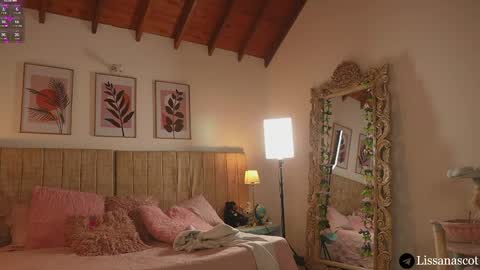 Lissana online show from 04-28-26, 07:52