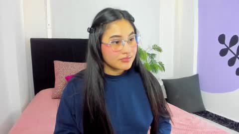 Ivy 3 online show from 11-28-25, 01:14