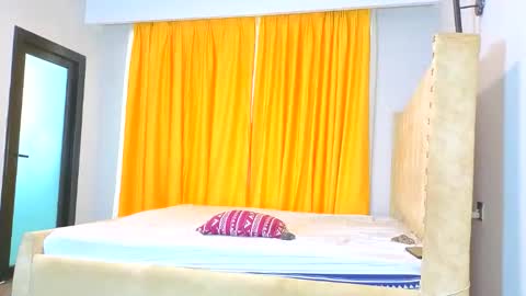 Littlevenus online show from 04-23-26, 12:29