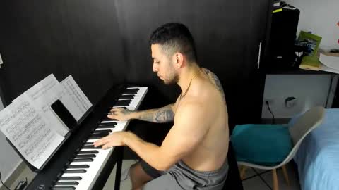 Snapshot of _logan_s chatting on 12-22-25, 02:08 logan online show from 12-22-25, 02:08