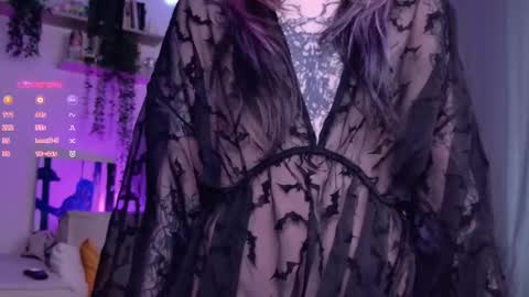 Snapshot of _lollyshy_ chatting on 12-23-25, 09:51 Lolly online show from 12-23-25, 09:51