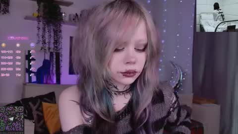 Snapshot of _lollyshy_ chatting on 02-28-26, 08:48 Lolly online show from 02-28-26, 08:48