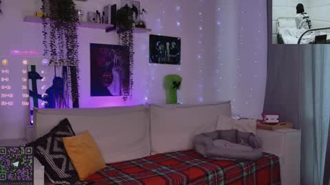 Snapshot of _lollyshy_ chatting on 03-06-26, 08:33 Lolly online show from 03-06-26, 08:33