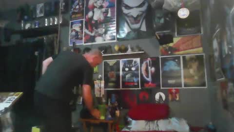 Snapshot of _longfellow chatting on 09-11-25, 06:46 That guy online show from 09-11-25, 06:46