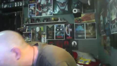 Snapshot of _longfellow chatting on 09-26-25, 07:34 That guy online show from 09-26-25, 07:34