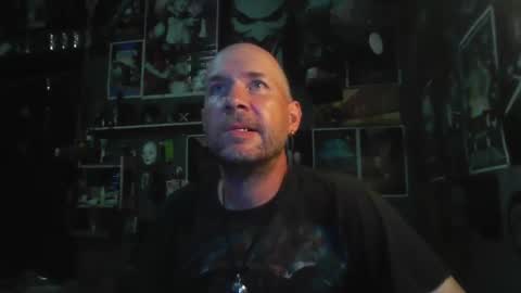 Snapshot of _longfellow chatting on 10-02-25, 07:21 That guy online show from 10-02-25, 07:21