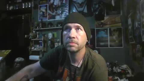 Snapshot of _longfellow chatting on 11-06-25, 02:34 That guy online show from 11-06-25, 02:34