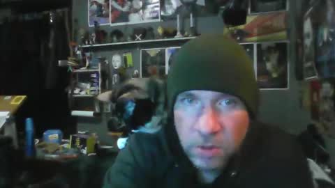 Snapshot of _longfellow chatting on 11-30-25, 02:59 That guy online show from 11-30-25, 02:59