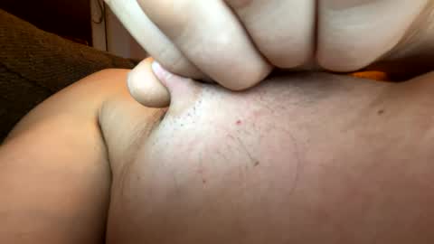 Snapshot of _love_pussy chatting on 12-25-24, 10:16 Love huge buttplug up my ass online show from 12-25-24, 10:16